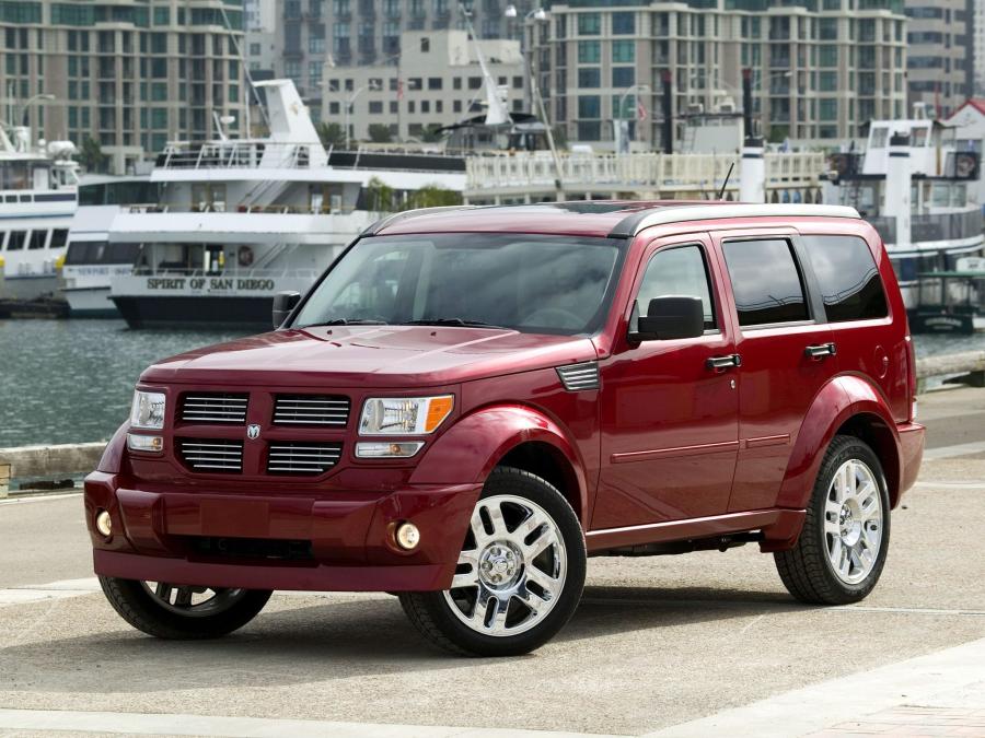  Dodge Nitro R/T 2006 года  (фото 13 из 36)
